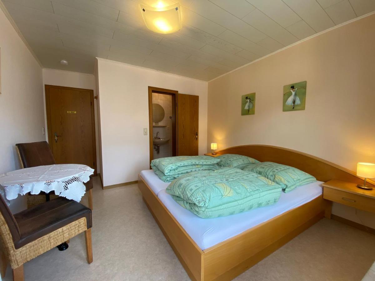 Winzerhaus Im Oberdorf - Fewo U Zimmer - Auch Kombinierbar Эрден Экстерьер фото