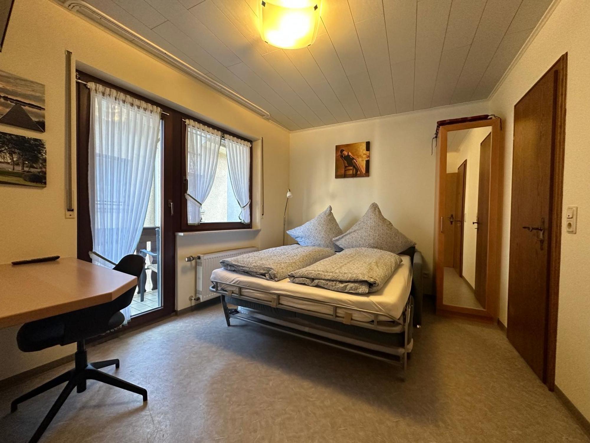 Winzerhaus Im Oberdorf - Fewo U Zimmer - Auch Kombinierbar Эрден Экстерьер фото